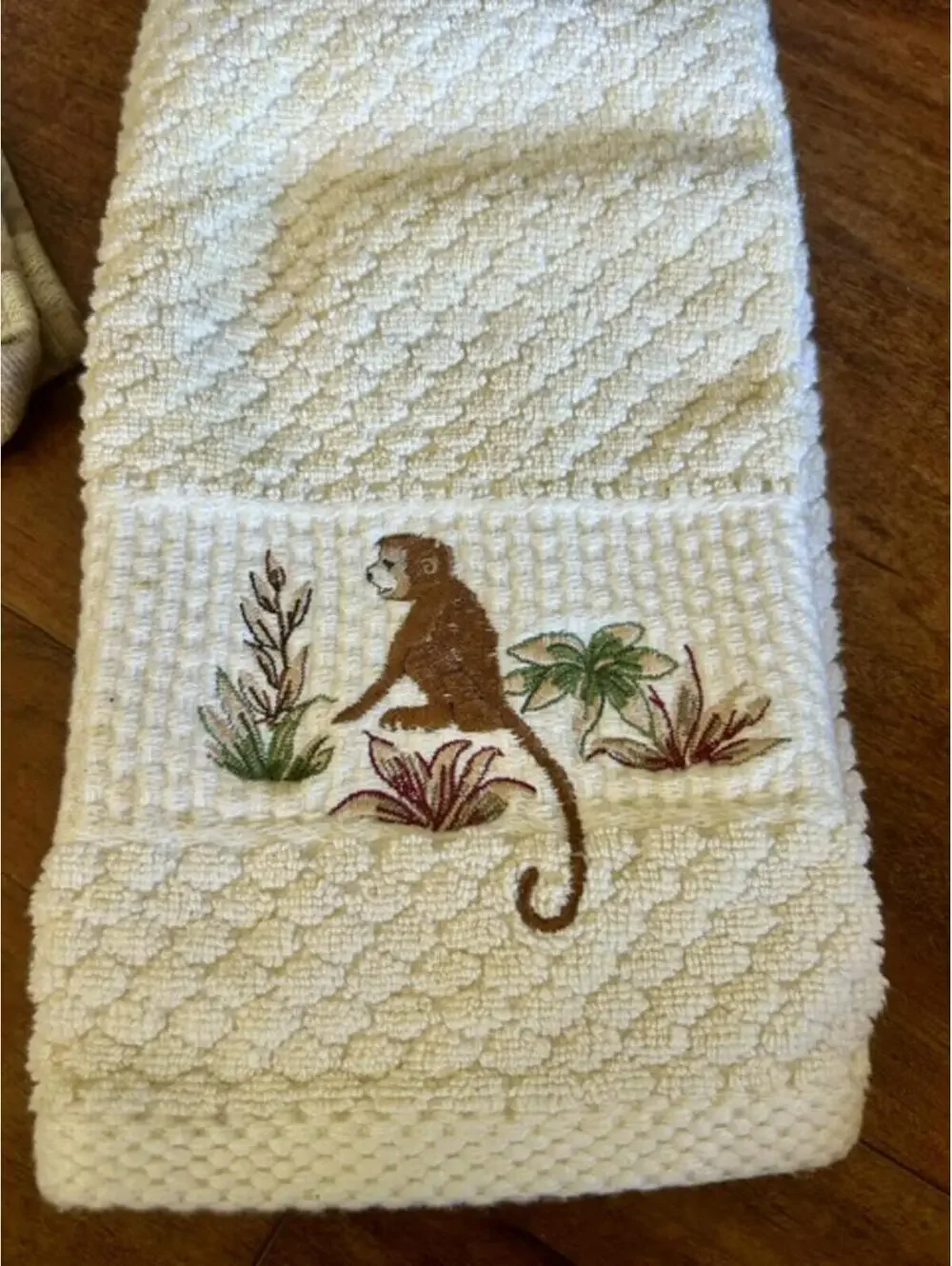 Set of 3 Embroidered Animal Design Hand Towels